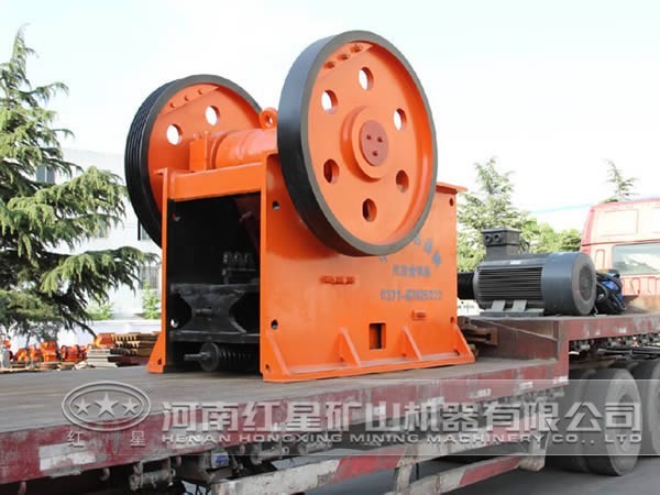 顎式粉碎機發貨