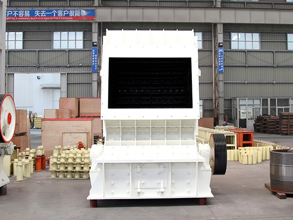 白云石反擊式破碎機