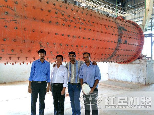球磨機現(xiàn)場