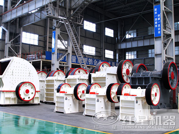 顎式破碎機(jī)設(shè)備實(shí)拍