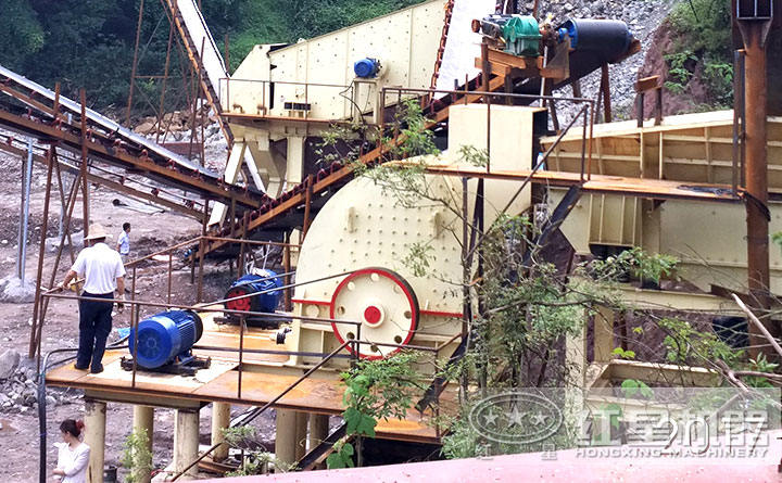 1410重錘破石料加工現場