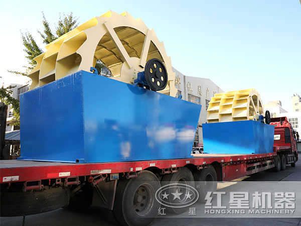 風(fēng)化砂洗砂機(jī)設(shè)備發(fā)貨現(xiàn)場