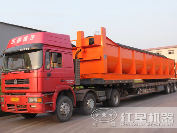 紅星螺旋洗砂機廠區發貨現場