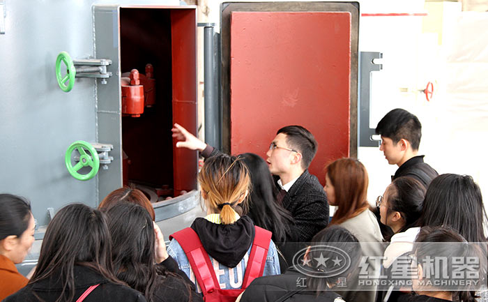 用戶參觀紅星磨粉機廠區