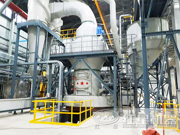 廣西用戶高嶺土磨粉現場