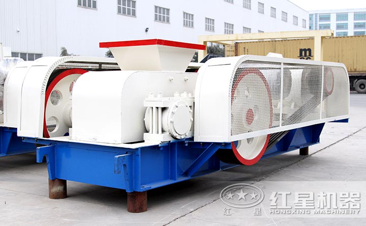 輥式破碎機實拍