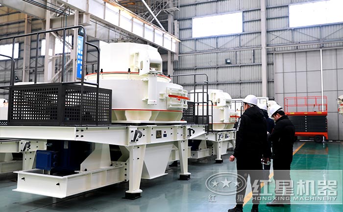 鵝卵石制砂機設備廠區