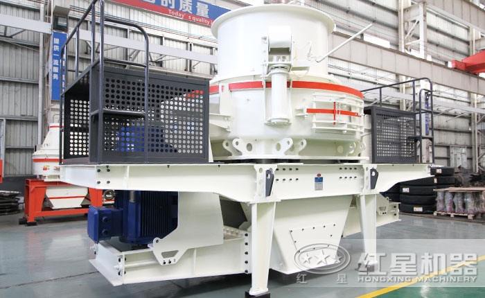 石頭制砂機側面