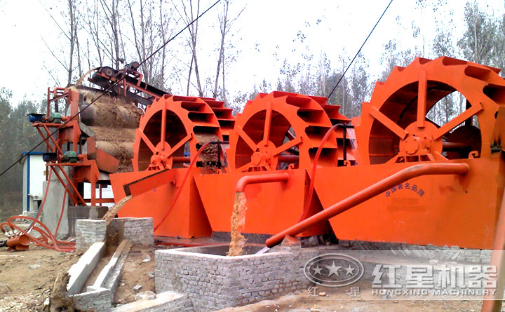 山砂洗砂機(jī)現(xiàn)場