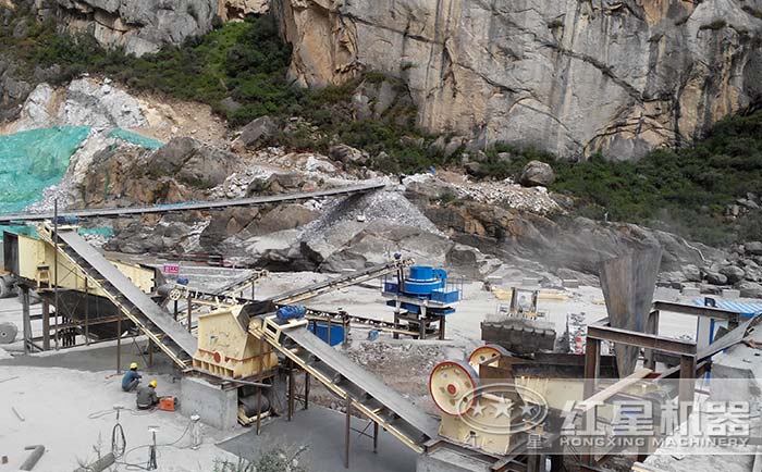 河卵石制沙機現場