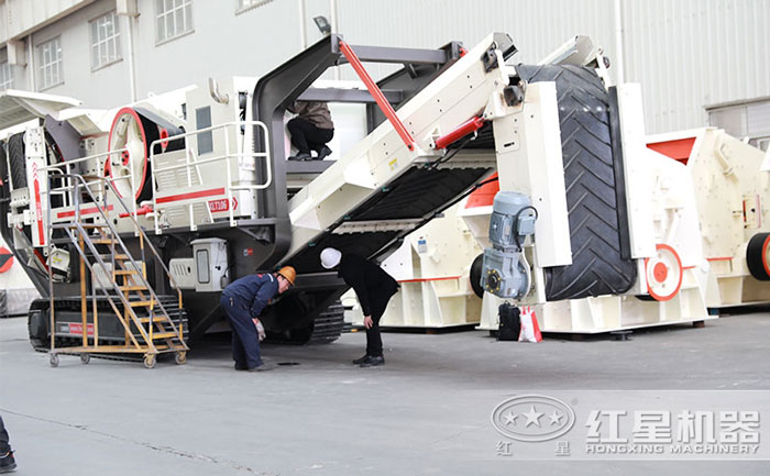 用戶考場履帶式移動(dòng)破碎站現(xiàn)場實(shí)拍