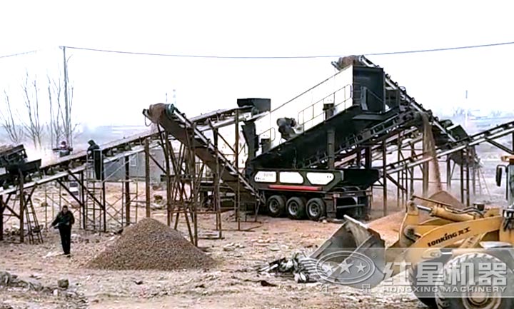 建筑垃圾移動反擊式破碎站設備實拍