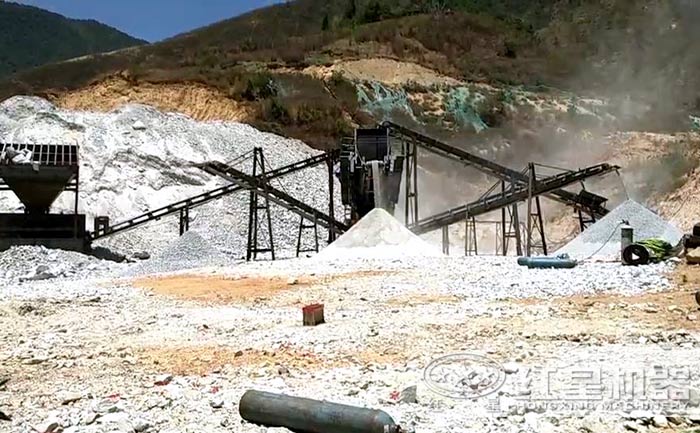 走進現(xiàn)場，近看機器