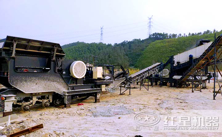 流動石子破碎機工作現場