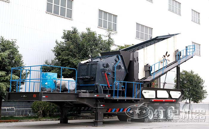 移動(dòng)反擊式破碎機(jī)