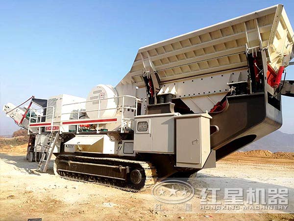 履帶移動式建筑垃圾處理設備實拍