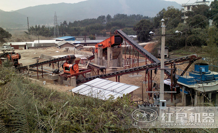 石英石破碎機生產(chǎn)線現(xiàn)場