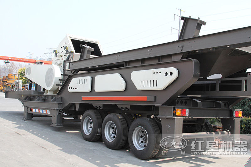 輪胎式破碎篩分一體機(jī)