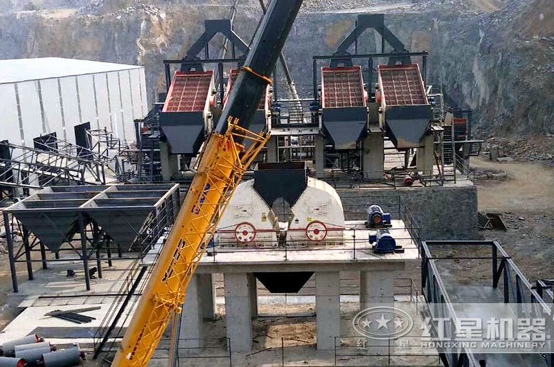 錘式粉碎機(jī)現(xiàn)場圖