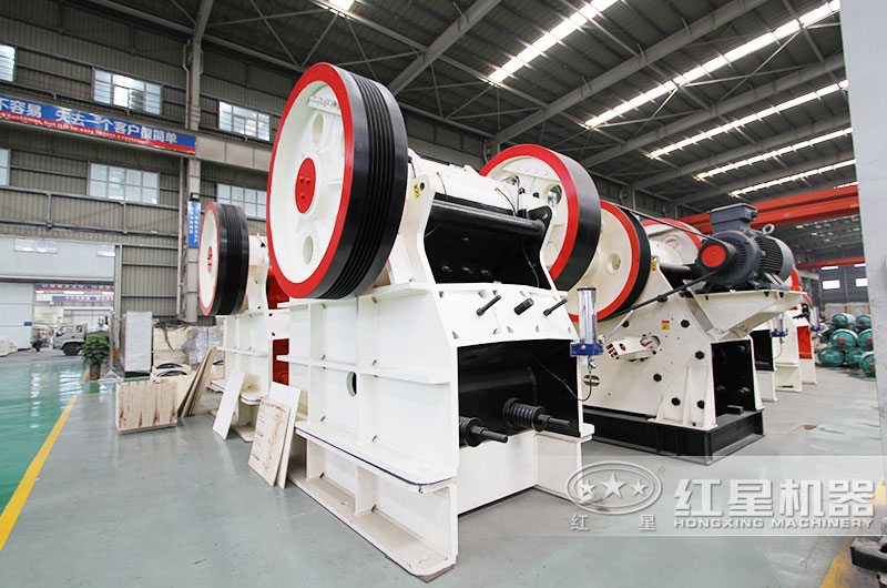 CJ歐版鄂式破碎機(jī)成品圖