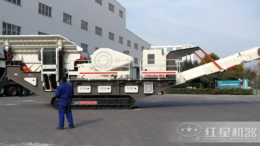 履帶式移動(dòng)破碎機(jī)演示視頻，湖南用戶來廠考察